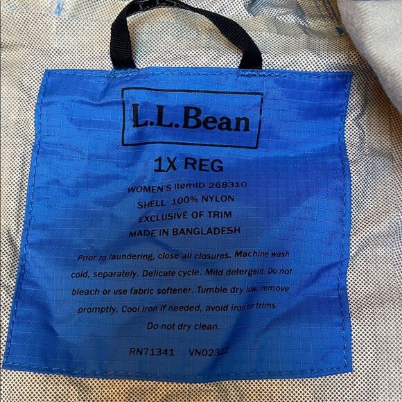 L.L. Bean Hooded Windbreaker Rain Jacket - Picture 6 of 15